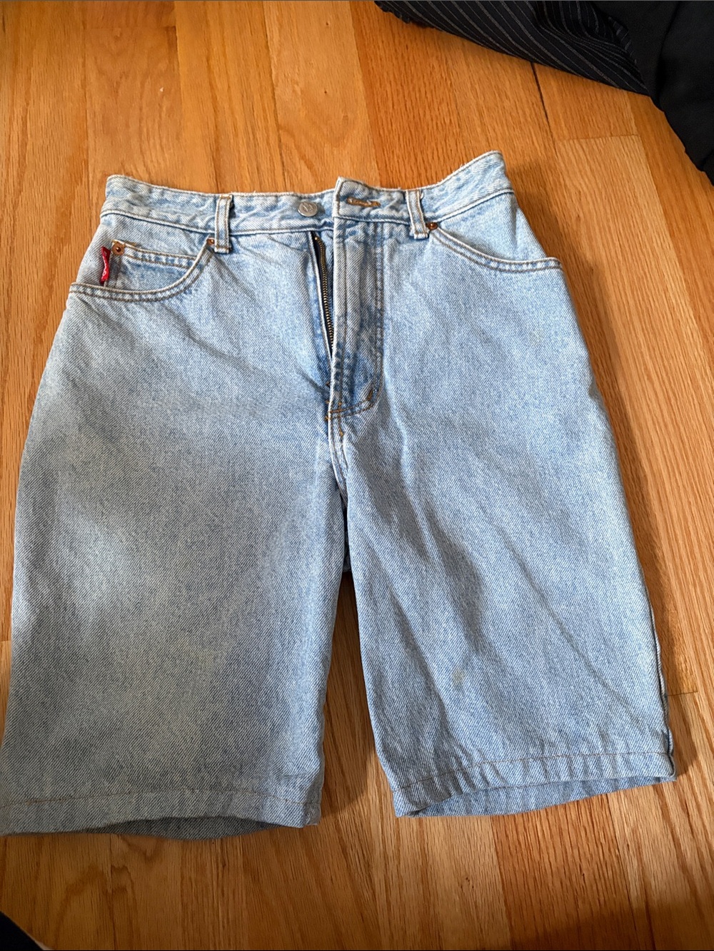 Womens Light Blue Denim Shorts with Classic Five-Pocket Styling